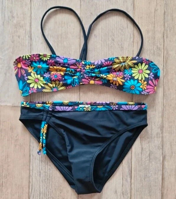🌸 Joli maillot de bain 2 pièces fille – Taille 12 ans 🌸